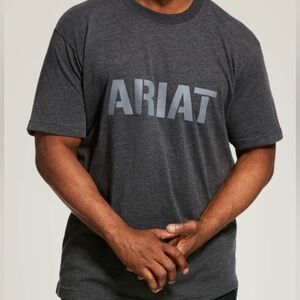 Ariat Rebar Cotton Strong,Pre-Shrunk,block logo, chest,drop tail hem,durable